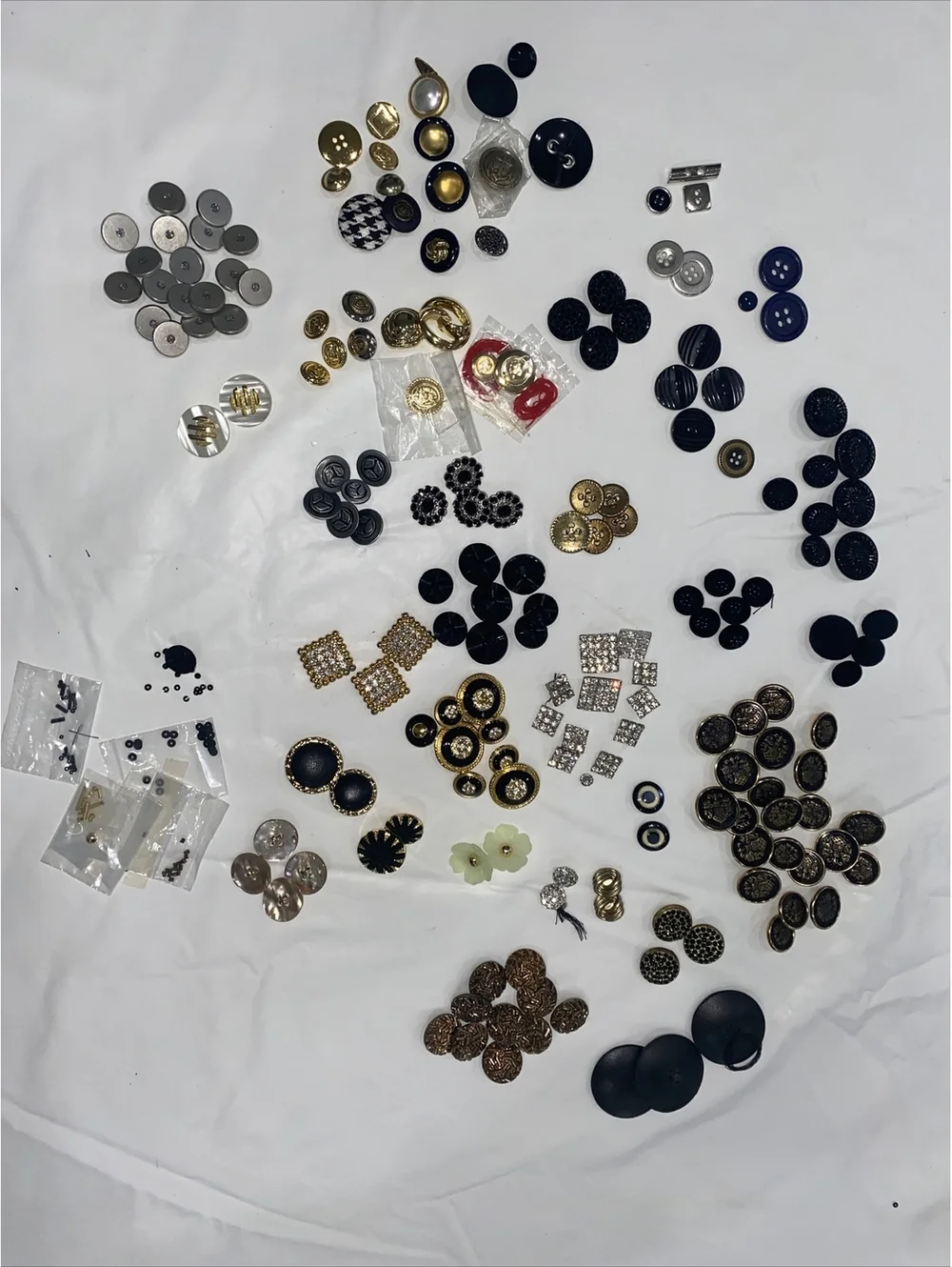 Vtg-Lot 190+ Buttons Black Gold Silver Rhinestones Sets Fancy Designs
